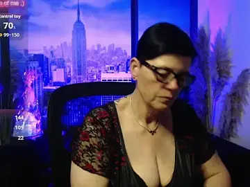 Stripchat Free Live Porn of ninarandmann