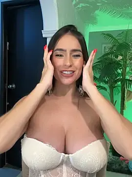 Stripchat Watch Live Sex Cams of Mau_White