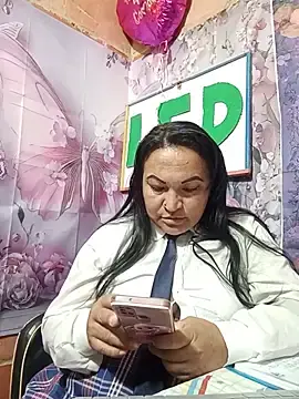 Stripchat Live Sex Cam of isis_milove