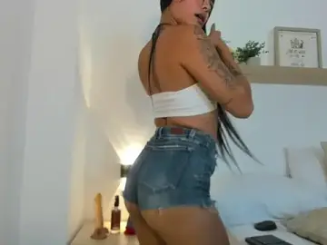 Stripchat Free Porn Cam of molly_lovee_