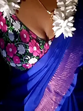 Stripchat Free Porn Cam of tamil-Diya90