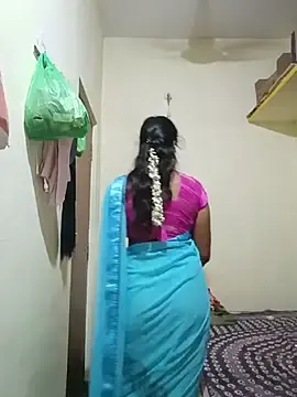 Stripchat Live Sex Cam of Kavya5500