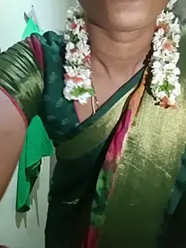Stripchat Free Live Porn of Kavya5500