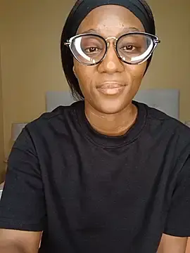 Stripchat Live Sex of Lucy_Blacksilk