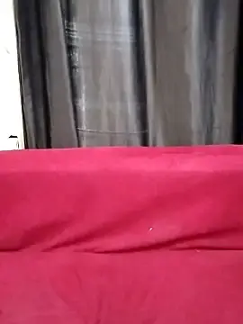 Stripchat Adult Webcam of Roji_bha