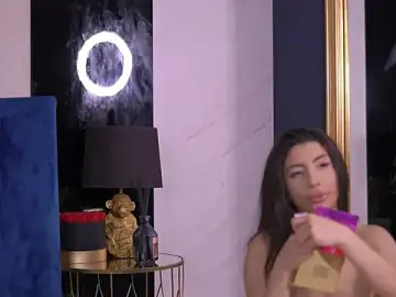 Stripchat Free Live Porn of ChloeSin