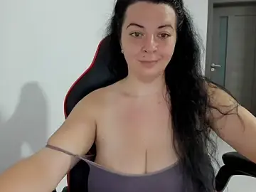 Stripchat Sex Cam of amiraisa11