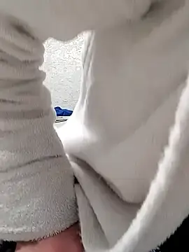 Stripchat Watch Live Sex Cams of KattyLuuu