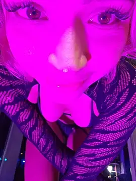 Kitty_San_xXx from stripchat