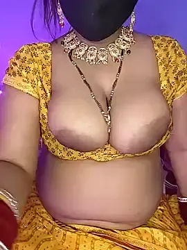 Long_hair_queen from stripchat
