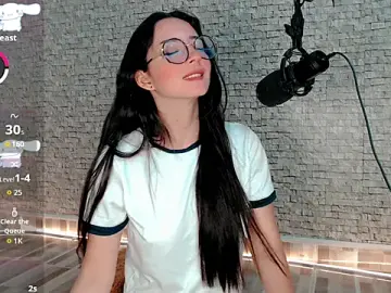 emma_unu from stripchat