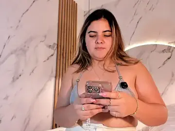 EVELIN_MASON from stripchat