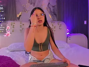 Stripchat Adult Webcam of MilanMoon_