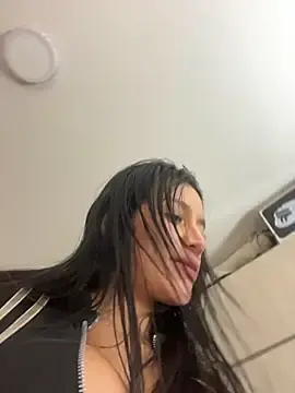 Stripchat Adult Webcams of Emmily_19
