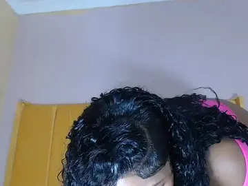 Stripchat Sex Cam of SexyHarleyBlack