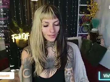 Stripchat Live Sex Cam of VivVixen