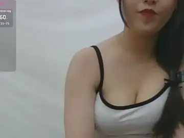 Dieknr from stripchat