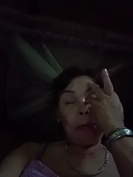 Stripchat Live Porn of Kiki_sexyy