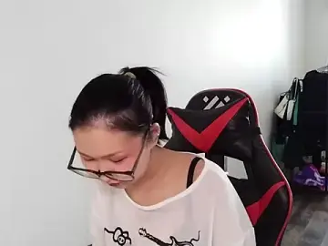 AdelineCanup from stripchat