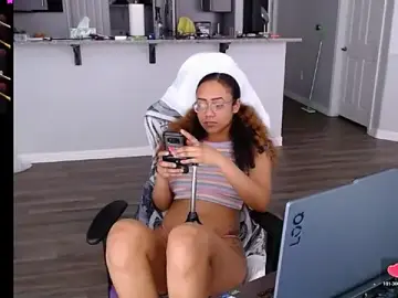 Stripchat Best live sex cam show of ReeseZen