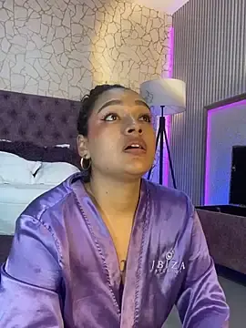 Stripchat Adult Webcam of EMILYY_FOXY