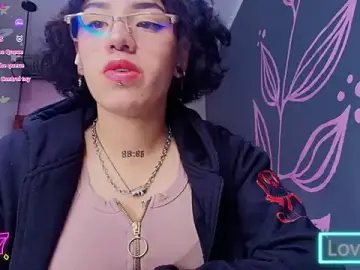 Stripchat Adult Webcams of Kiara_Fox__