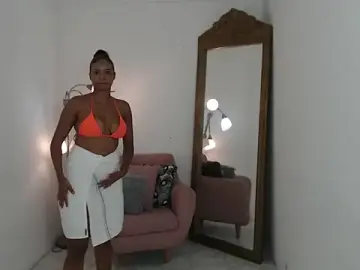 Stripchat Live Sex of tatiana_oconell22