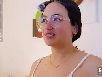Stripchat Watch Live Sex Cams of HawaiiBliss
