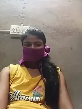 Tiyaasa from stripchat