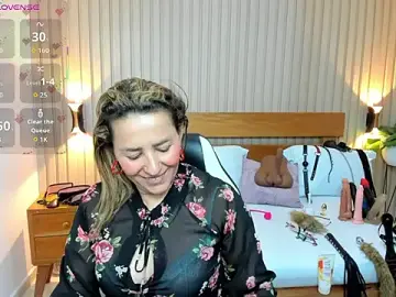 Stripchat Best Webcam of luciana_ballesteros_