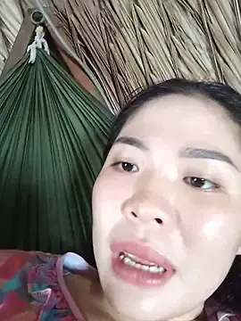 __Halen__ from stripchat