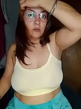 Stripchat Live Sex of kuramaqueen