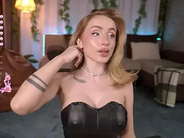 Stripchat Nude Webcam of BabyyyLunaX