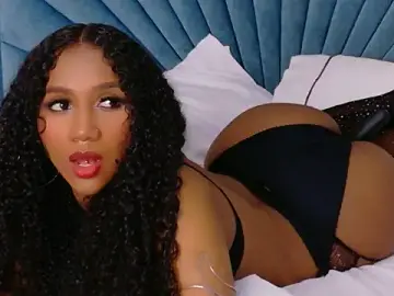 Stripchat Free Live Porn of Chloe-Rose-