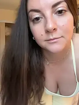 Stripchat Sex Cam of Roselyn_xo