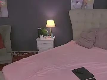 Stripchat Adult Webcam of Luviaaaaa