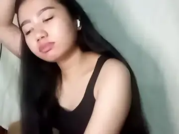 Stripchat Best Webcam of LeahKomarek