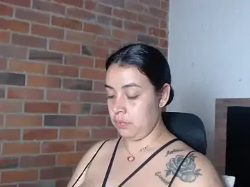 Stripchat Free Live Porn of salome__hills1