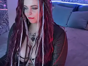 Stripchat Live Sex Cam of Miss_Maya_Mils