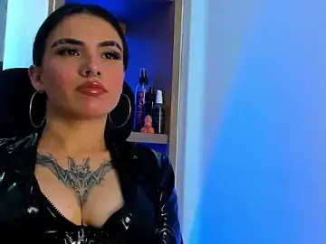 Stripchat Live Porn of isabella_hv