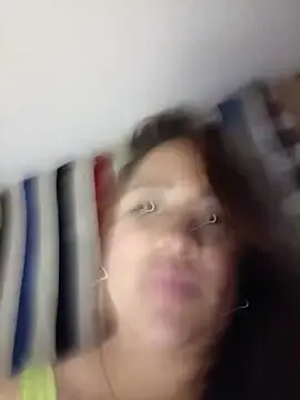 Stripchat Free Porn Cam of Arya_Gomez