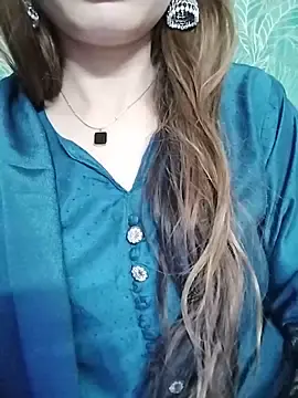 Noor_Darliing from stripchat