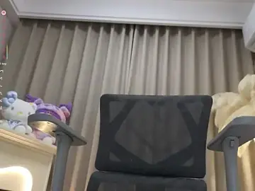 Stripchat Sex Chat of youmibaby11