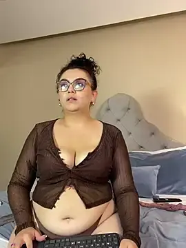 Stripchat Adult Webcam of AlmaraRouge