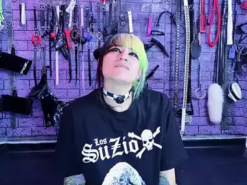 Stripchat Live Sex Cam of PANDORANEZZ