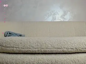 IvyTease_ from stripchat