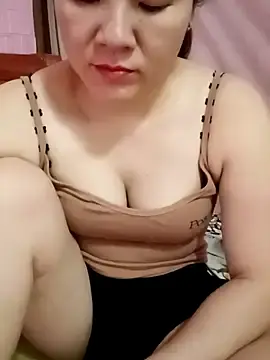Stripchat Live Porn of Romilk-12