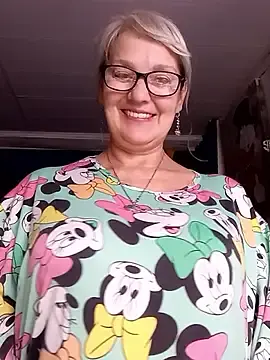 Stripchat Sex Cam of irinamaux
