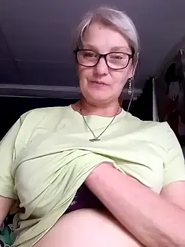 Stripchat Watch Live Sex Cams of irinamaux