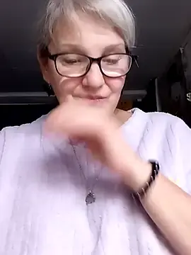 Stripchat Sex Cam of irinamaux